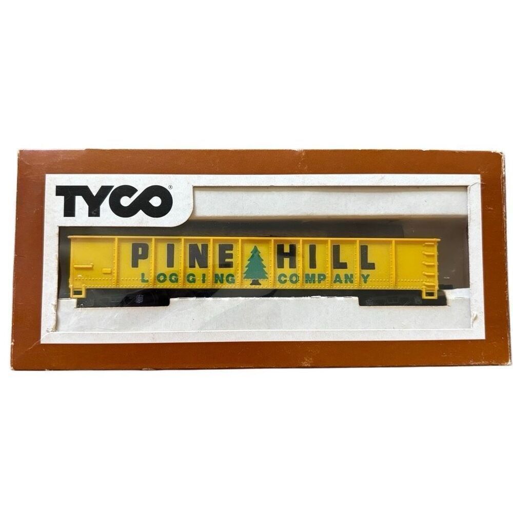 TYCO Pine Hills Logging Company B914-2 Gondola W/Logs HO Scale Freight Car